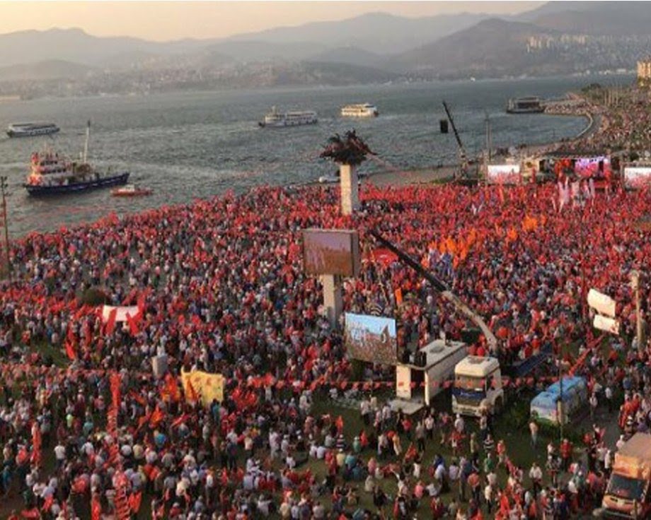 İstanbul’dan Sonra İzmir’den Haykırdık: Darbeye Hayır! Demokrasi Hemen Şimdi!