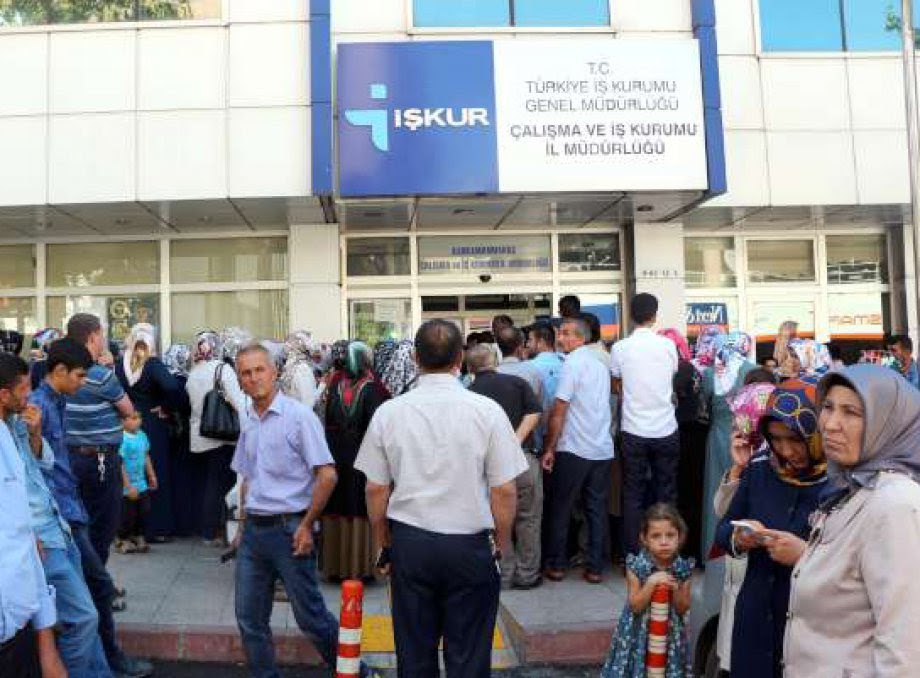 Millet İşsiz Güçsüz Millet